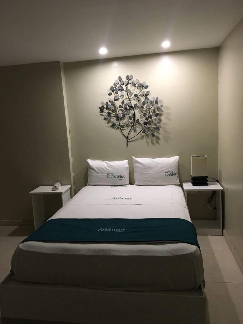 Hotel Frontera Baja Mexicali Eksteriør bilde