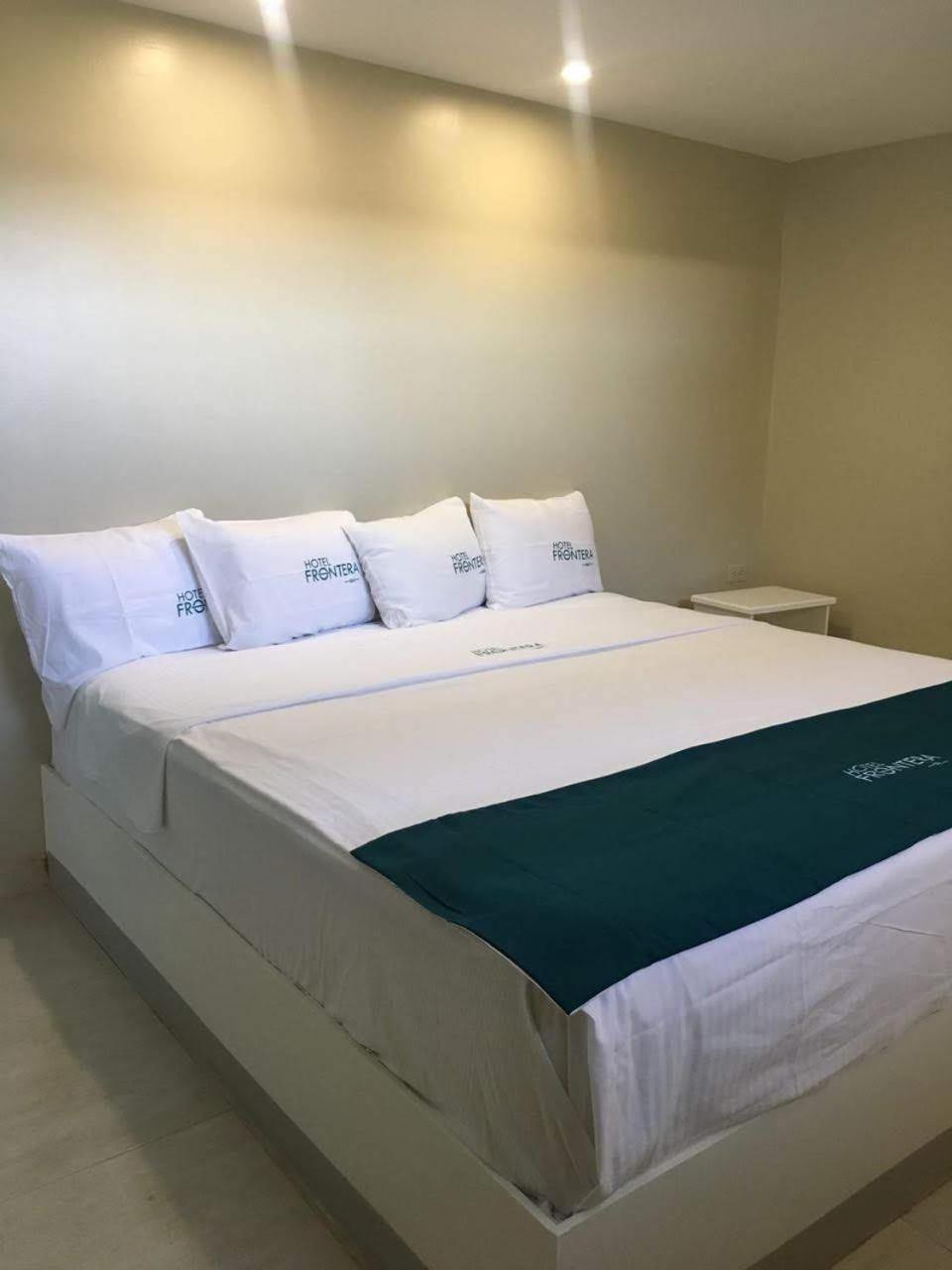 Hotel Frontera Baja Mexicali Eksteriør bilde