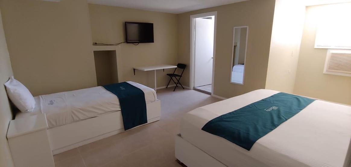 Hotel Frontera Baja Mexicali Eksteriør bilde